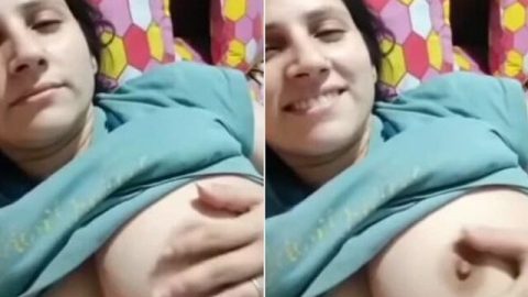 Cute girl huge boobs playing viral selfie video