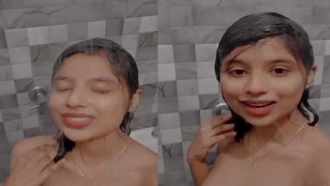 Cute girlfriend nude bath selfie viral video