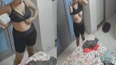 Daughter and mom dress change nude big boobs showing