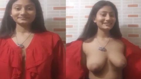 Desi sex blog cute girl open topless body show