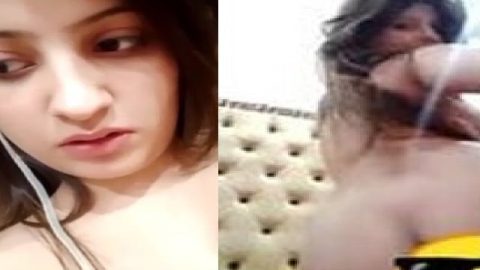 Gorgeous naked Desi girl viral video call sex chat