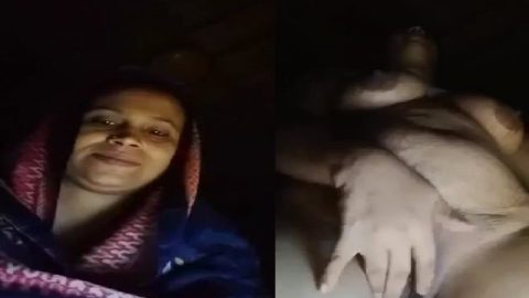 Homely village aunty sex tease nude video making