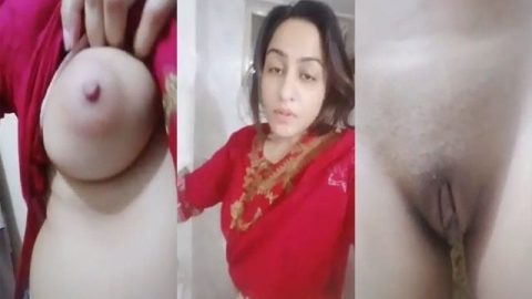 Horny Pakistani wife displaying her round boobs with puffy nipples