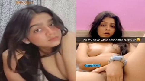 Horny babe desi fingering with hot expression