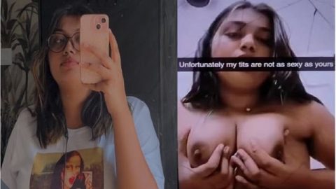 Horny girl pressing boobs viral nude photos