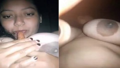 Horny girl using carrot inside pussy nude pics