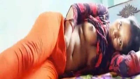 Horny virgin Indian girl rubbing her body parts on live call