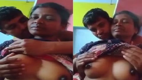 Housewife boob press viral Indian couple MMS