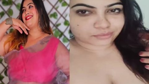 Huge boobs aunty sex mood licking finger viral MMS
