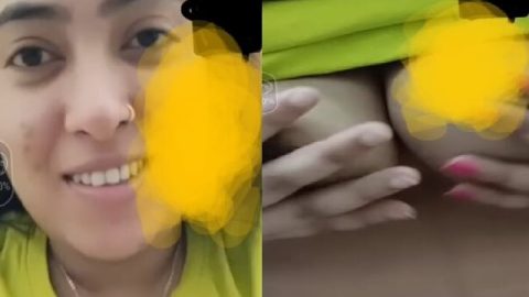 Live big boobs showing beautiful girl viral MMS