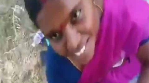 Married Tamil slut outdoor fun with her neighbor