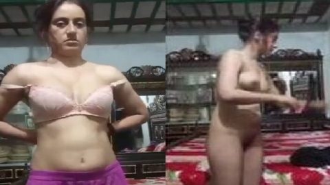 Mature bhabhi stripping to nude Desi FSI MMS