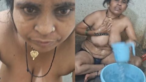 Mature desi aunty bathing video viral MMS shared online