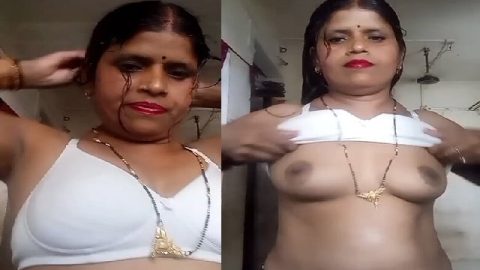 Mature village aunty sex mood topless video