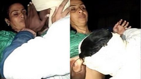 Mature village bhabhi boob press and sucking MMS