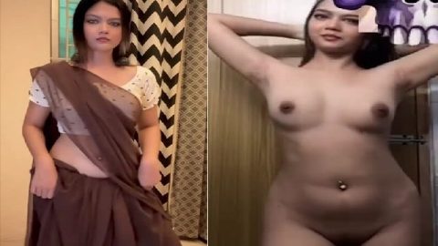 Navel pierced beautiful babe nude pics viral clips