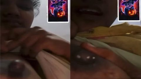 Nipple milking bhabhi on video call boobs show to lover