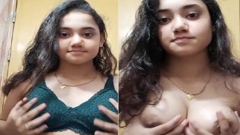 Perfect body Indian girl nude round boobs playing