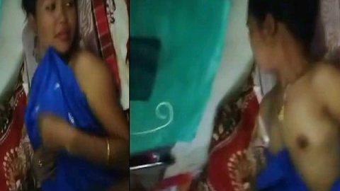 Petite Assamese desi randi sex with customer