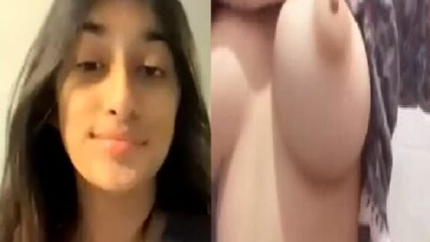 Puffy nipples girlfriend Indian fingering pussy