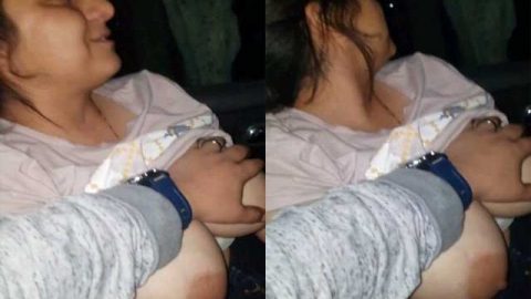 Pumping boobs of Pakistani Bhabhi inside car