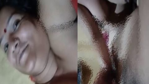 Sex affair bhabhi boob press and pussy fucking viral MMS