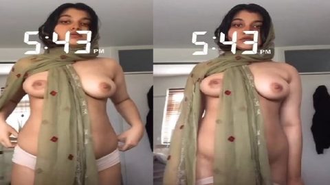 Sexually horny girlfriend viral Indian fingering