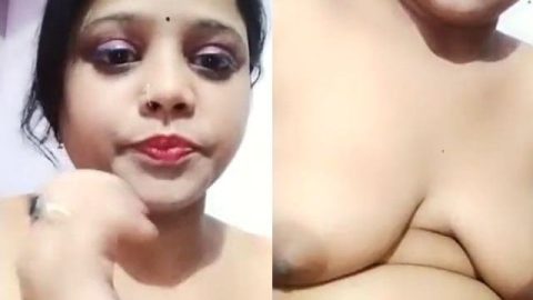 Sexy Bhabhi on live cam show