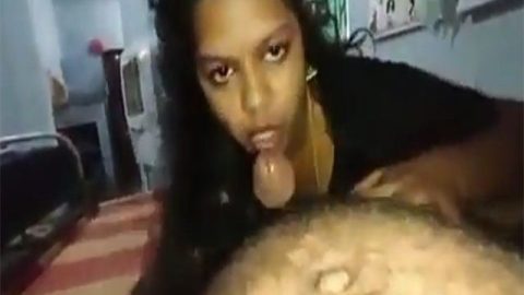 Sexy Tamil bitch sucking big dick