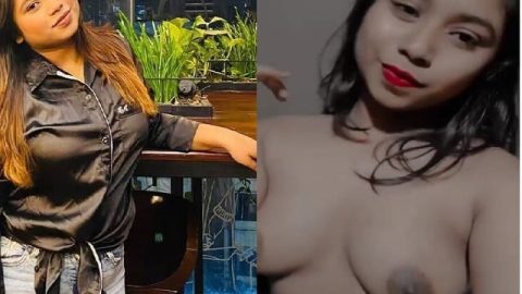Sexy babe video call boobs show to boyfriend