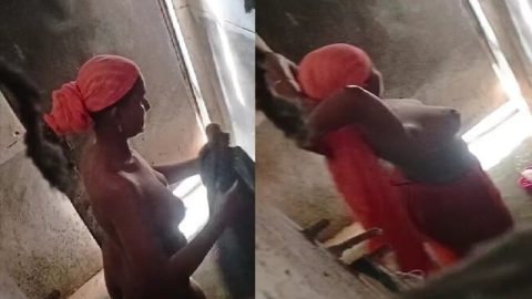Sexy bhabhi naked bathing hidden camera sex