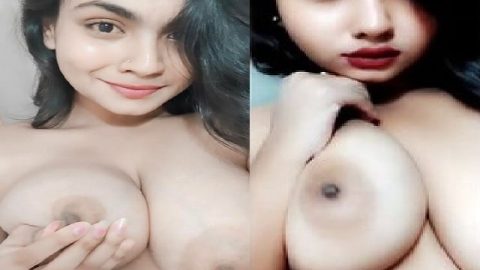 Sexy girlfriend naked big boobs showing viral MMS