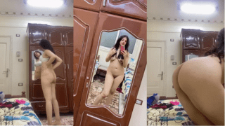 Sexy Indian Girl’s Naked Curve Tease Strip Show Display