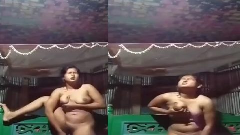 Tall village girl nude masturbation viral dildoing