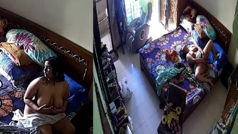 Unsatisfied girl desi fingering caught on viral CCTV
