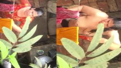 Viral neighbor aunty removing dress big boobs show