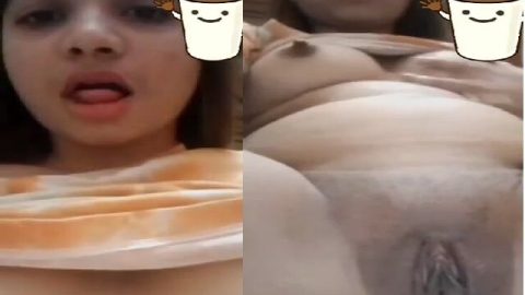 Young girl showing boobs and pussy on video call