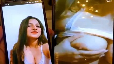 Young paid cam slut showing big boobs and pussy