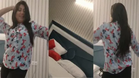 Horny Aunty Does Dirty Dance Then Sucks Dick