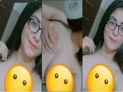 BEAUTIFUL PAKISTANI UNIVERSITY SEXY SHY GF SHOWING BOOBS