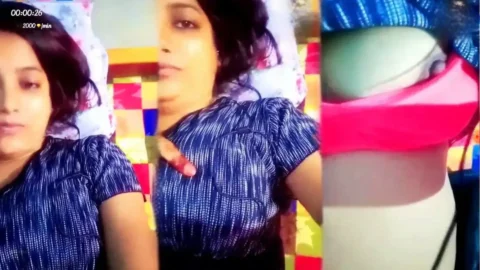 Hot Bhabhi MMS Pulls Up Nightie Exposing Juicy Boobs Video MMS