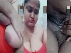 CHUBBY DESI GIRL SQUEEZING TANKER BOOBS FINGERING HER BIG JUICY PUSSY SHOWING BF ON VC