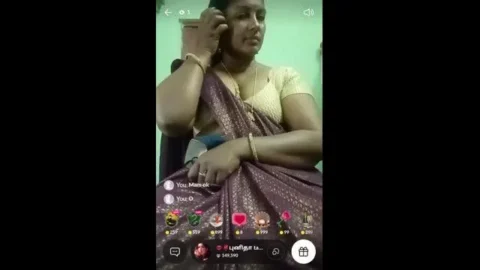 Desi MILF seduces in balcony, teasing her sexy ass