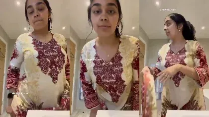 Indian Punjabi Girl Removes Clothes, Exposes Big Juicy Bo...
