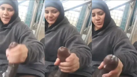 Beutiful Expression Hijabi - Aunty Doing Handjob Porn