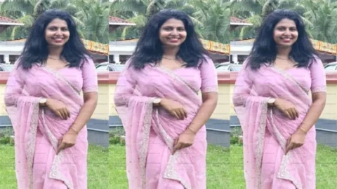 Desi Young Girl Nude Fingering Show