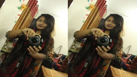 Desi Girl Fingaring With Cucumber