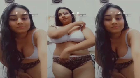 Beautiful Cute Sexy Tanker Gf Showing 2