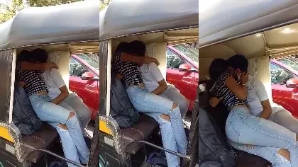 Indian Viral Love Bird Fun In Auto Rikshaw