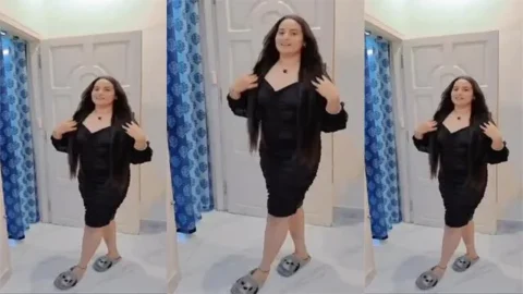 Beautiful Horny Indian Wife Showing Asshole Fingering
